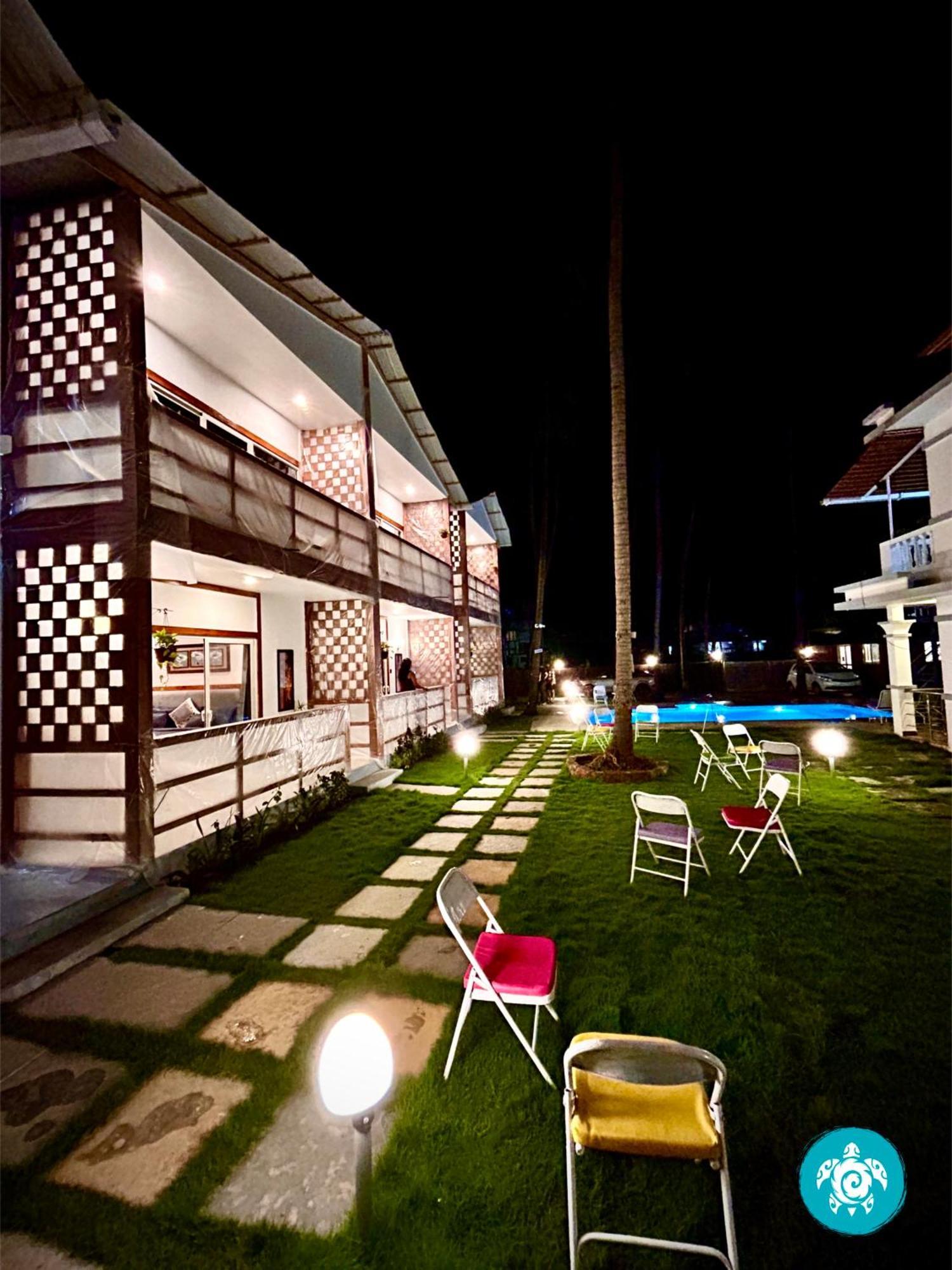 White Turtle Hotel Morjim Exterior foto